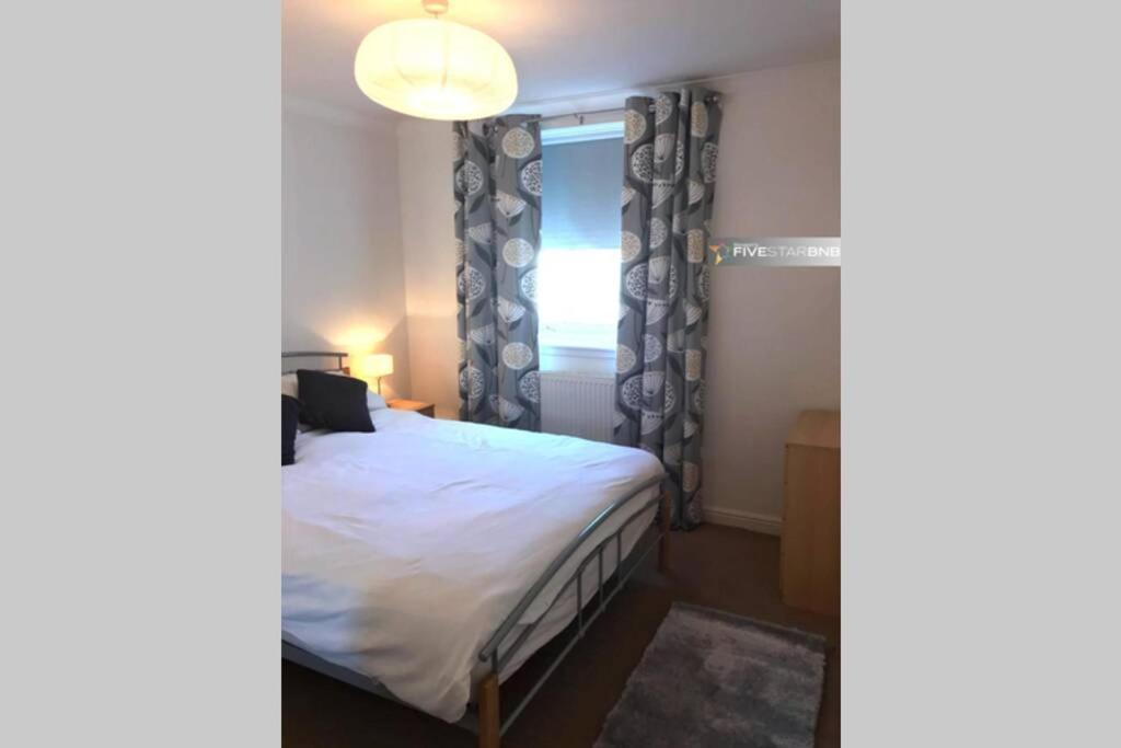 Апартаменты Waterfront Living In Leith With Free Parking! Эдинбург Экстерьер фото